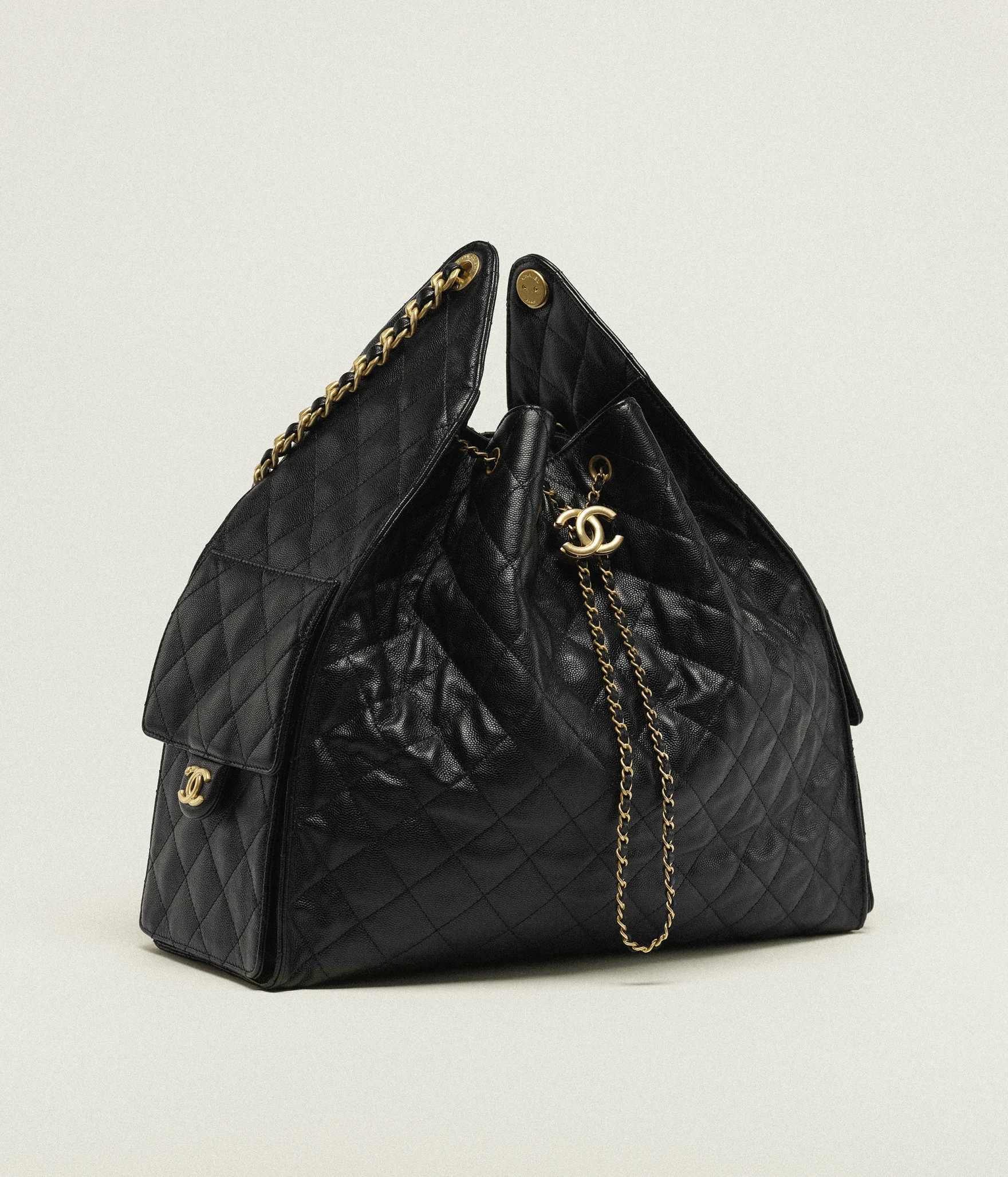 CHANEL 25 Large Handbag - Image 2