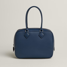 Swift calf leather handbag.