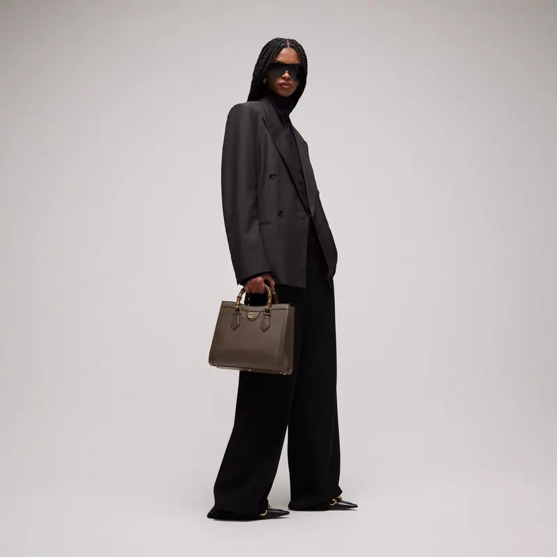 Gucci Diana Bamboo Knot Medium Tote Bag - Image 2