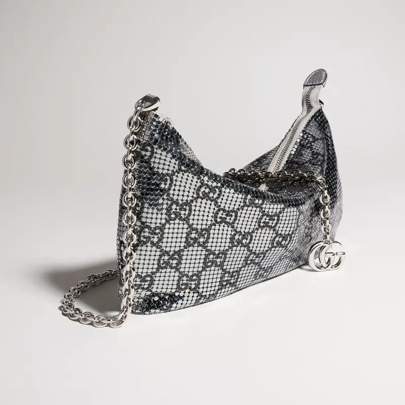 Metal banquet bag with hanging accessories - Image 5
