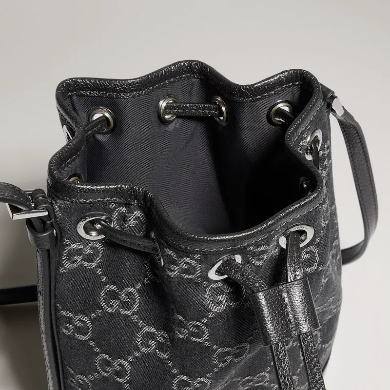 Mini bucket bag adorned with Gucci logo - Image 6
