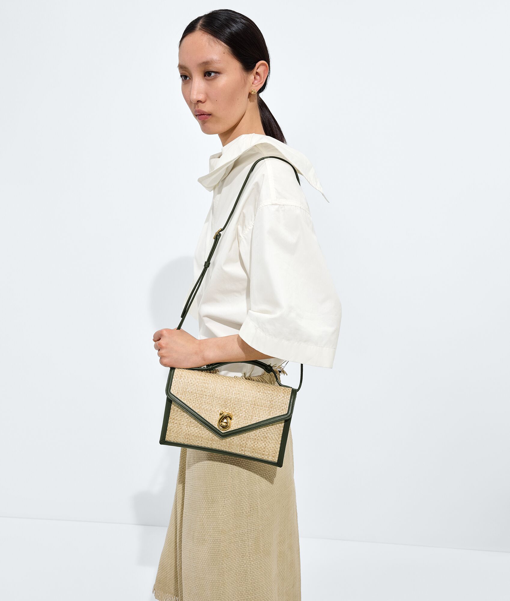 Knot Lock crossbody bag - Image 2