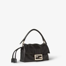 Baguette ® Soft Small Handbag