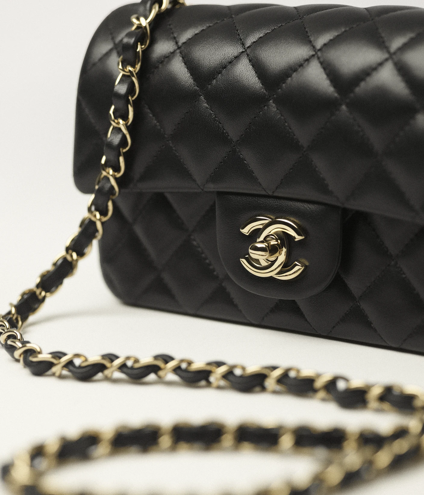 Mini Classic Handbag - Image 4