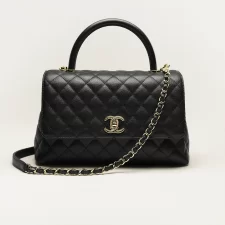 Large cap bag with handle