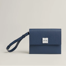Tout en Carre handbag