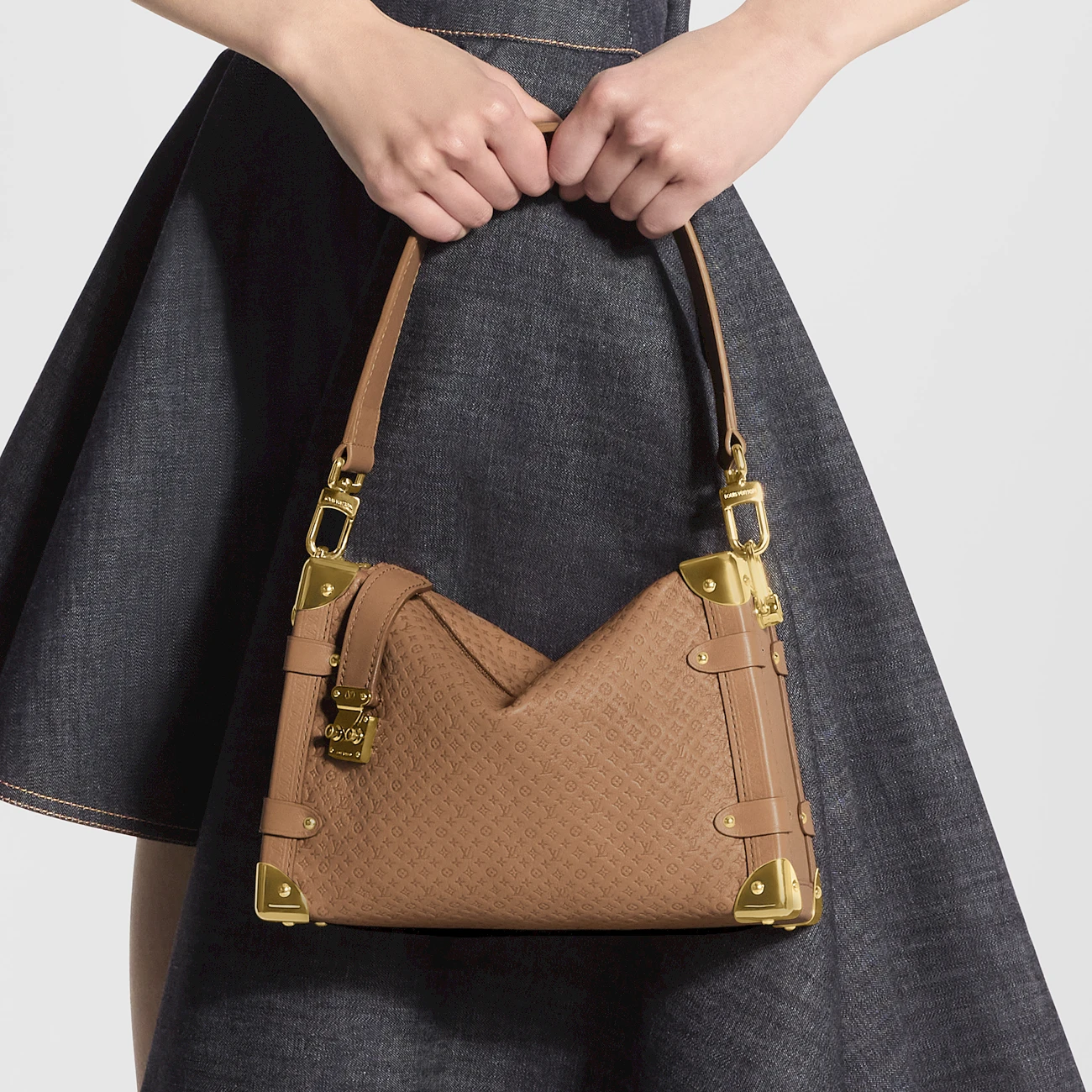Side TRUNK Medium Handbag - Image 7